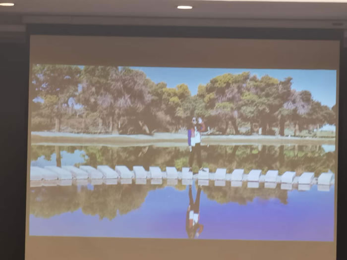 綿陽(yáng)中旅行假日旅行社舉行胡楊林、南疆專列推薦會(huì)